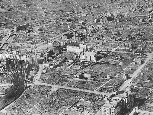 Osaka_after_the_1945_air_raid